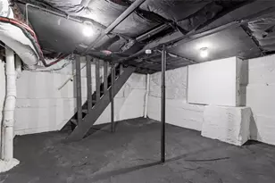 2252 Milligan Ave, Pittsburgh, PA 15218 - Photo 34