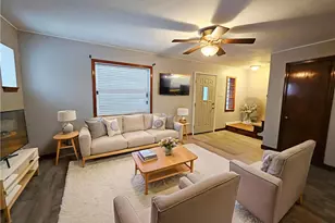 409 Mendelssohn Ave, Clairton, PA 15025 - Photo 2