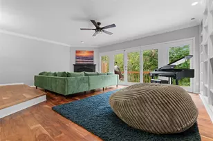 1606 Stone Mansion Dr, Pittsburgh, PA 15143 - Photo 22