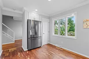 1606 Stone Mansion Dr, Pittsburgh, PA 15143 - Photo 8