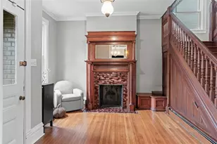 719 College St, Pittsburgh, PA 15232 - Photo 4