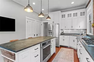 719 College St, Pittsburgh, PA 15232 - Photo 16