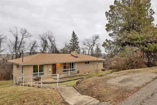 15 Pleasant Dr, Monessen, PA 15062 - Photo 2