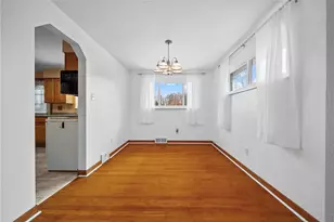 836 Division St, West Mifflin, PA 15122 - Photo 6