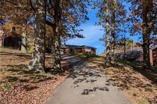 338 Moon Clinton Rd, Moon/Crescent Twp, PA 15108 - Photo 2