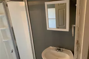 725 Clarissa St, Pittsburgh, PA 15219 - Photo 14