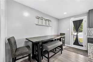 101 Cranbrooke Dr, Findlay Township, PA 15108 - Photo 12