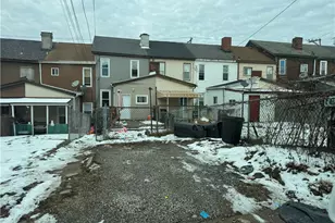 608 E 17th Ave, Munhall, PA 15120 - Photo 4