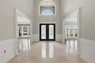 2155 S Villa Dr, Hampton, PA 15044 - Photo 4