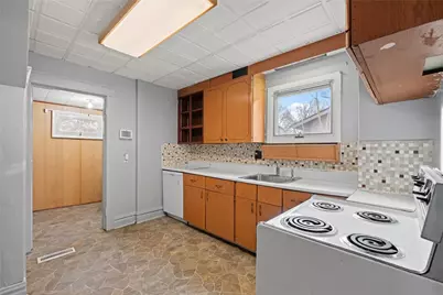 510 Laurel Blvd, New Castle, PA 16101 - Photo 10