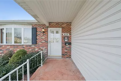 805 James Way, Mt Pleasant Boro, PA 15666 - Photo 2