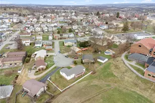 805 James Way, Mt Pleasant Boro, PA 15666 - Photo 24