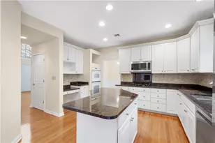 7052 Bennington Woods Dr, Pittsburgh, PA 15237 - Photo 14