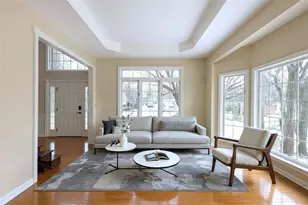 7052 Bennington Woods Dr, Pittsburgh, PA 15237 - Photo 6