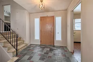 1285 Scenic Dr, Latrobe, PA 15650 - Photo 2