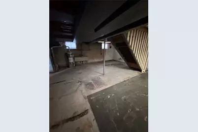 1020 Poe St, Vandergrift, PA 15690 - Photo 16