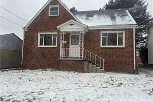 1020 Poe St, Vandergrift, PA 15690 - Photo 1