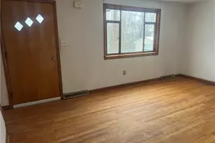 1020 Poe St, Vandergrift, PA 15690 - Photo 12