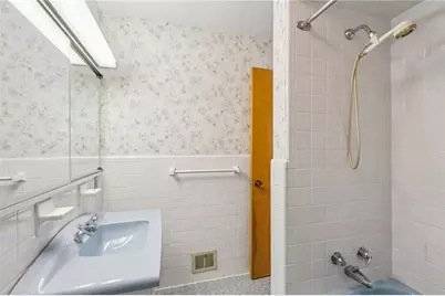 1423 8th St, Irwin, PA 15642 - Photo 18