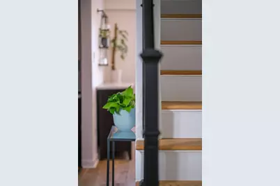 557 Hillcrest Ave, Stowe Township, PA 15136 - Photo 14