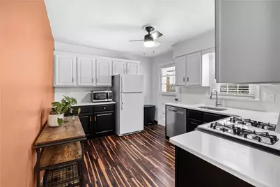 557 Hillcrest Ave, Stowe Township, PA 15136 - Photo 6