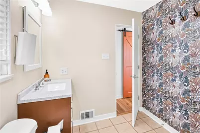 557 Hillcrest Ave, Stowe Township, PA 15136 - Photo 16