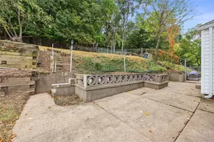 26 Grace St, Pittsburgh, PA 15205 - Photo 24