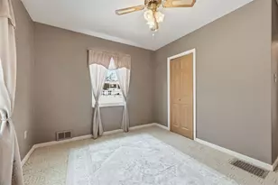 109 E Genessee St, Pittsburgh, PA 15223 - Photo 20