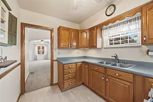 109 E Genessee St, Pittsburgh, PA 15223 - Photo 12