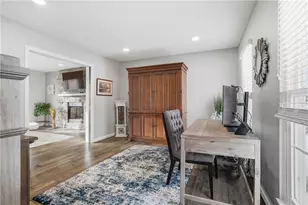 186 Bayberry Ln, Cranberry Township, PA 16066 - Photo 8