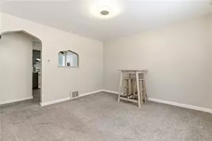 1409 Jefferson Heights Rd, Wilkins Township, PA 15235 - Photo 8