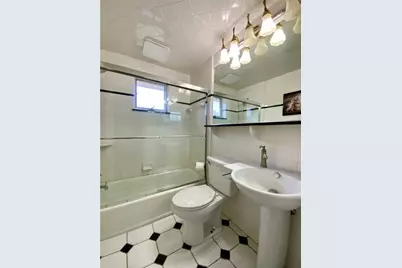 86 Thorncrest Dr, Kennedy Township, PA 15136 - Photo 8