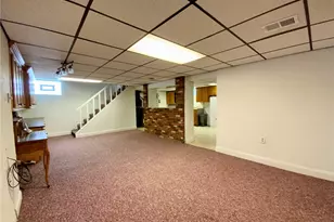 86 Thorncrest Dr, Kennedy Township, PA 15136 - Photo 12