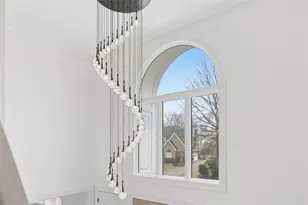 2154 S Villa Dr, Hampton, PA 15044 - Photo 6