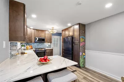 1050 Firwood Dr, Pittsburgh, PA 15243 - Photo 10