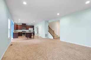 407 Isabella Ct, Jackson Township, PA 16063 - Photo 12