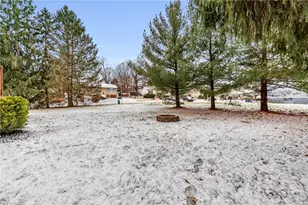 576 Joan St, Cranberry Township, PA 16066 - Photo 20