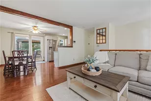 576 Joan St, Cranberry Township, PA 16066 - Photo 4