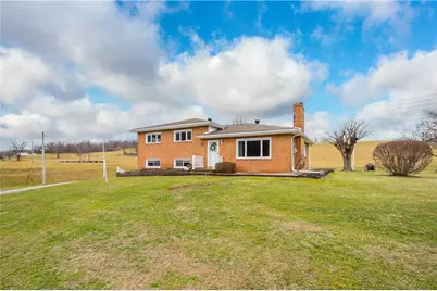 36 Swihart Rd, Cecil, PA 15317 - Photo 2