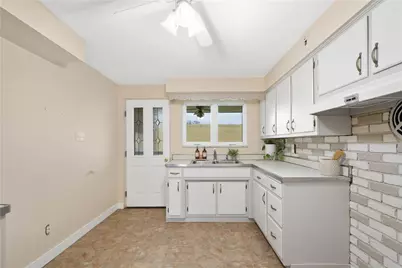 36 Swihart Rd, Cecil, PA 15317 - Photo 18