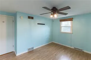 300 Oliver Dr, White Oak, PA 15131 - Photo 18