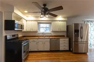 300 Oliver Dr, White Oak, PA 15131 - Photo 10