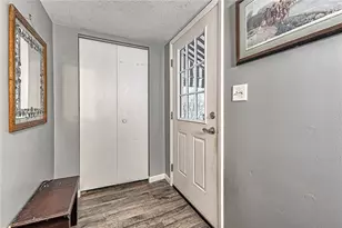 1023 Cranston Dr, Greensburg, PA 15601 - Photo 4