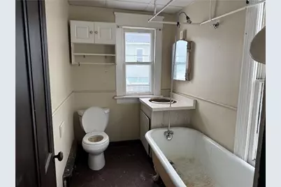 506 E Long Ave, New Castle, PA 16101 - Photo 8