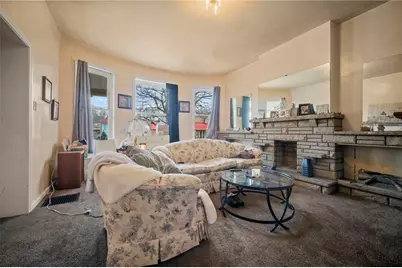 306 E Maiden St, Washington, PA 15301 - Photo 2