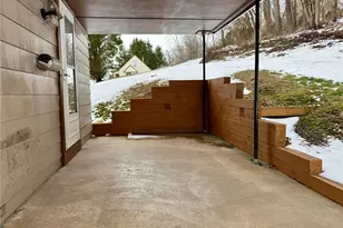 1126 Penn Ave, Parks Township, PA 15690 - Photo 4