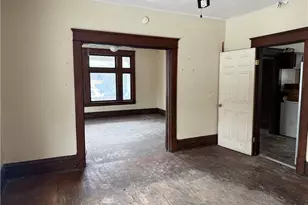 10 W Miller St, New Castle, PA 16102 - Photo 4