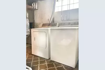 389 Webster St, Rochester, PA 15074 - Photo 22