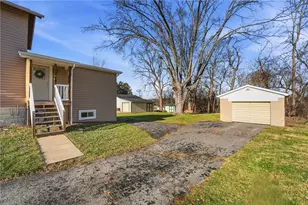 1013 Becker St, New Castle, PA 16101 - Photo 8