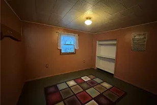 88 Columbia Ave, Center Township-Homer City, PA 15748 - Photo 14